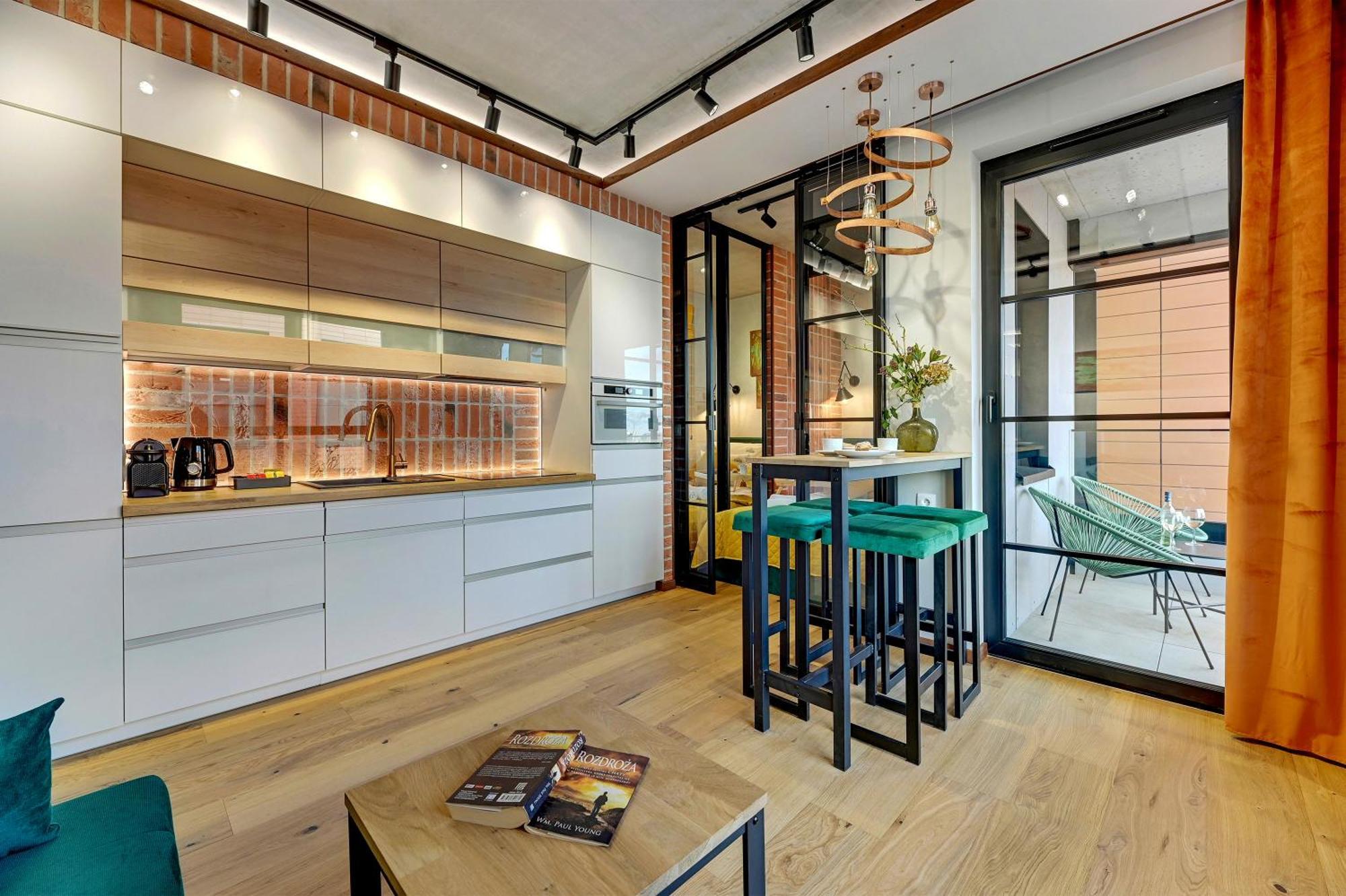 Doki Living & Foodhall By Downtown Apartments Gdansk Room photo