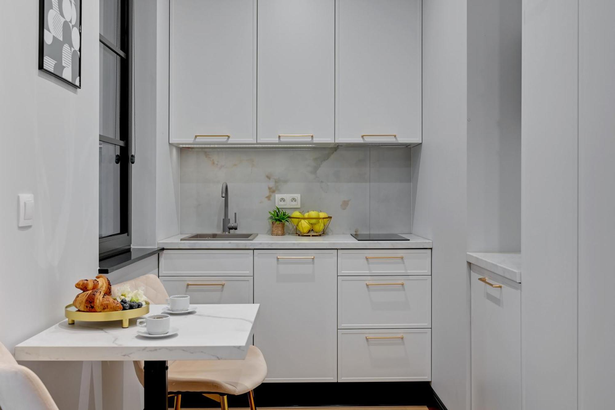 Doki Living & Foodhall By Downtown Apartments Gdansk Room photo